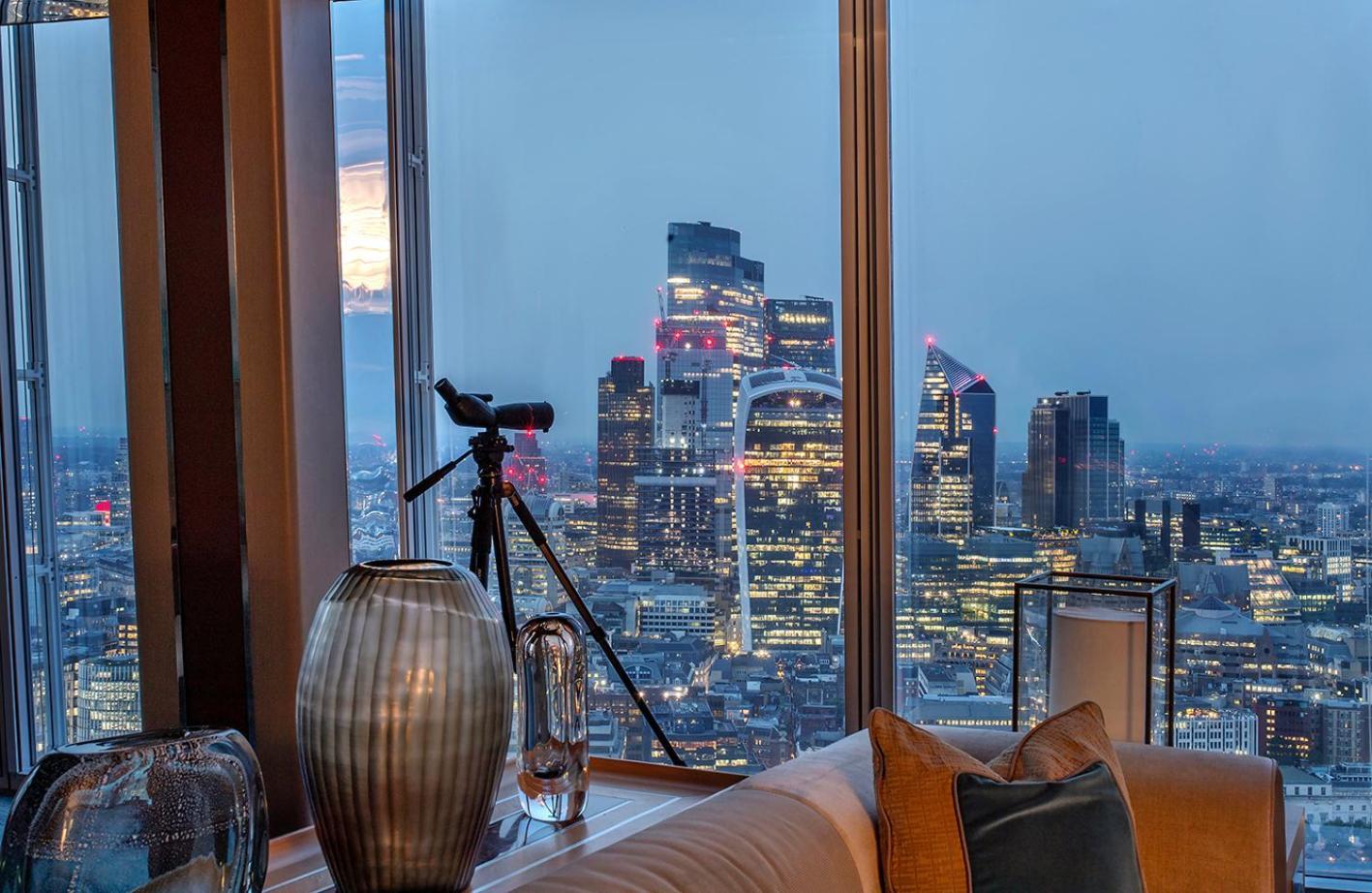Shangri-La The Shard, ลอนดอน ภายนอก รูปภาพ View from a penthouse apartment