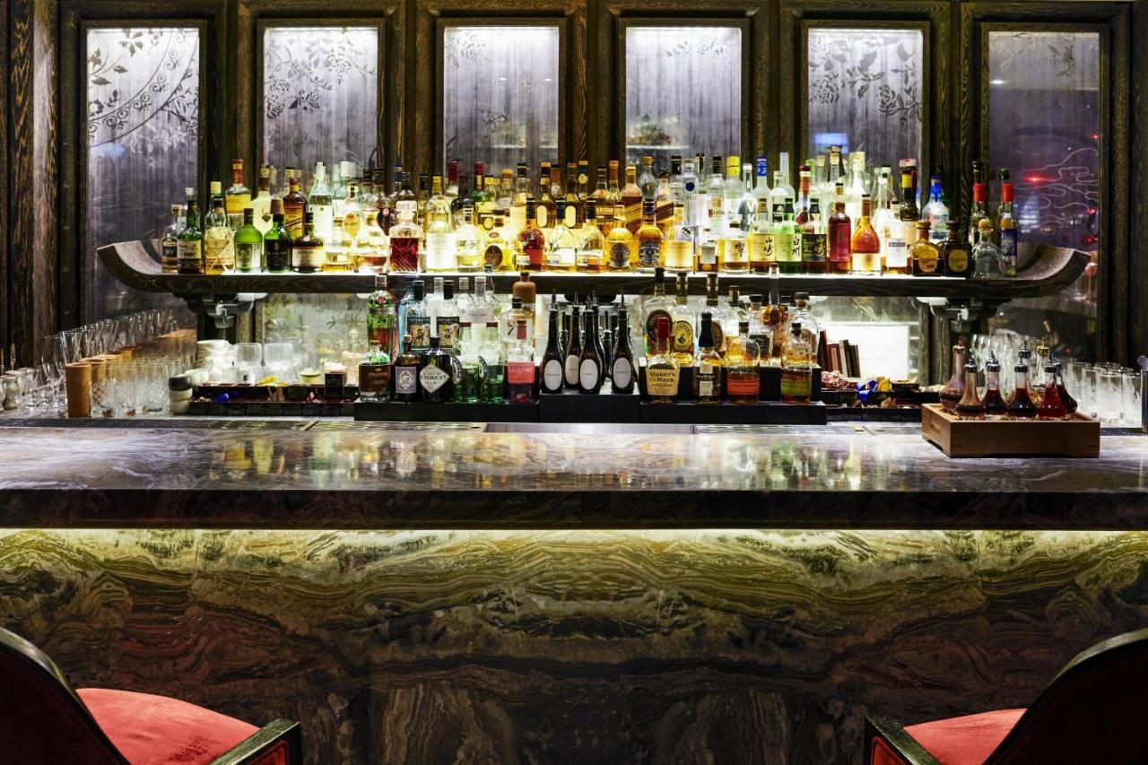 Shangri-La The Shard, ลอนดอน ภายนอก รูปภาพ The bar at the Connaught